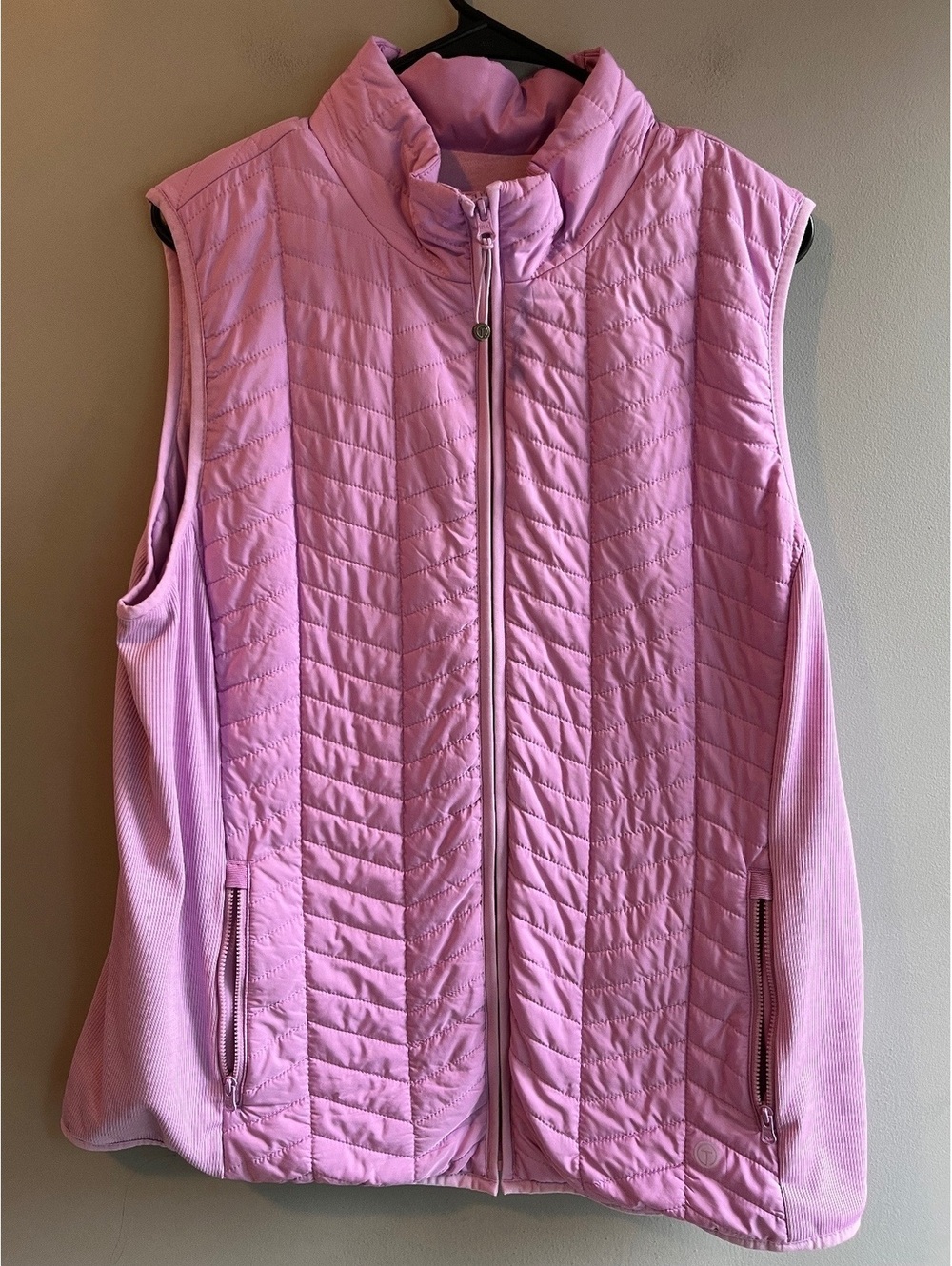 T by Talbots Pink Chevron Quilted Full-Zip Vest with Ribbed Sides XL